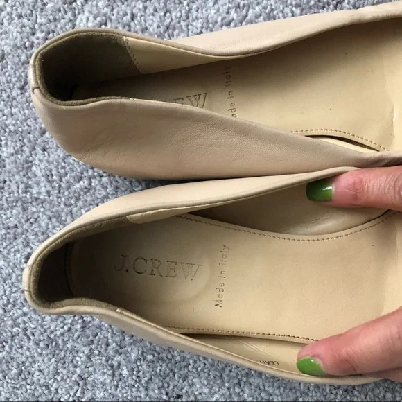 J.CREW leather tan ballet flats with with gold studs - Picture 5 of 5
